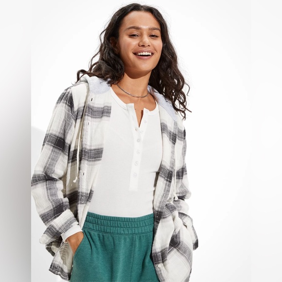 AE Cozy Cabin Oversized Hoodie Flannel, Women’s size L - Picture 1 of 7